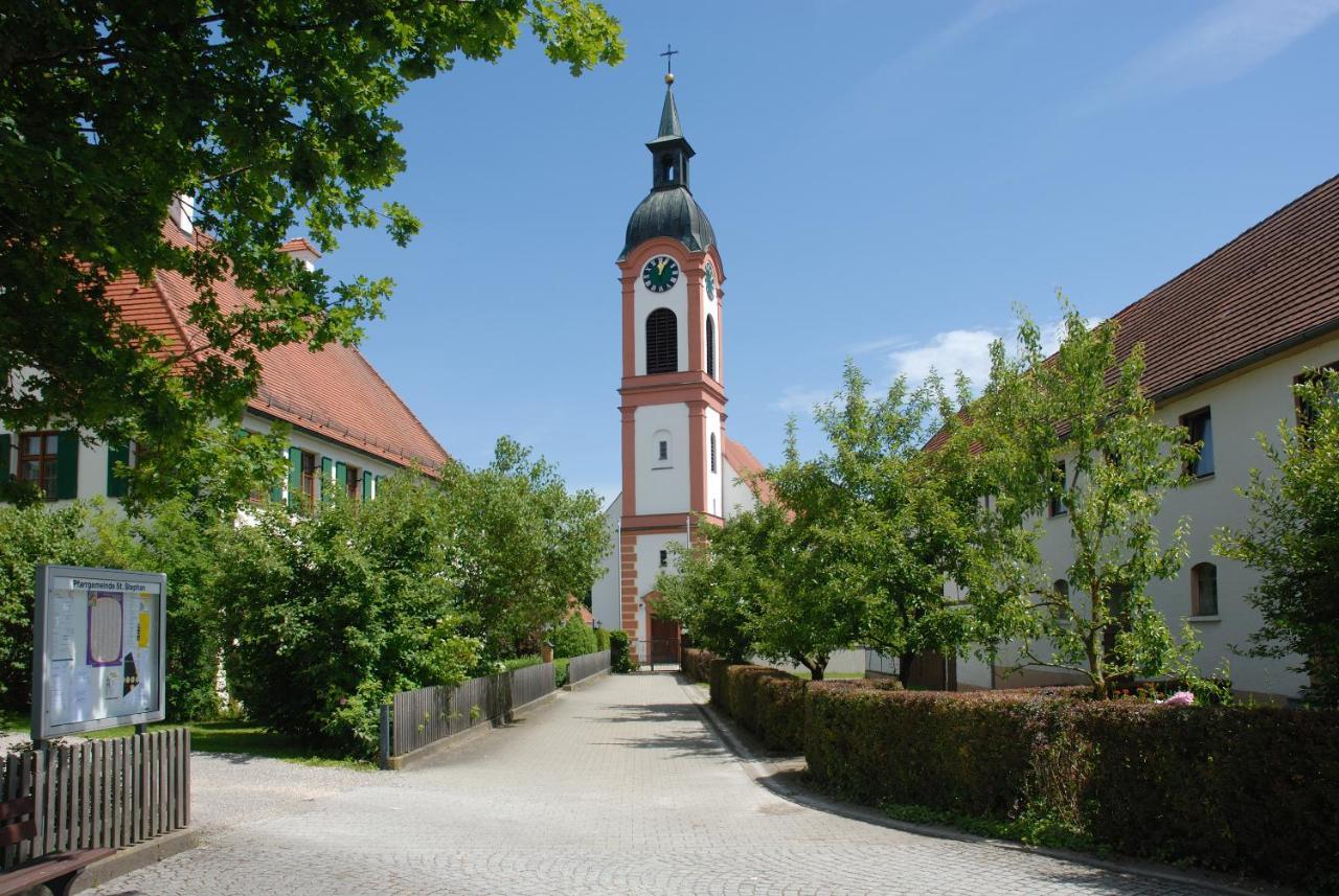 Gastehaus Schlossbrau Ichenhausen Exterior photo